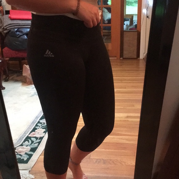 EUC Adidas climalite cropped leggings - Picture 3 of 4